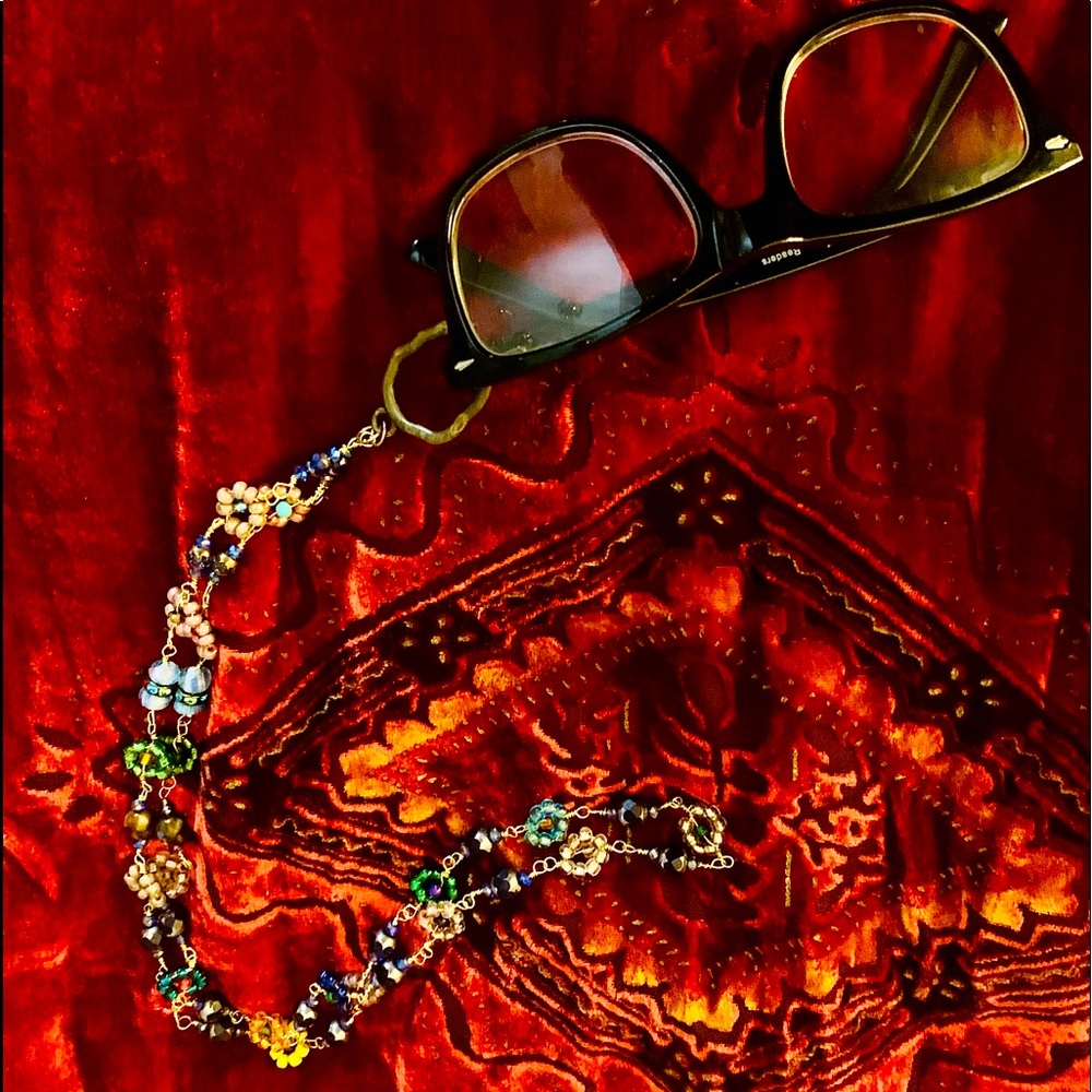 Lalunacopoli eyeglass holder